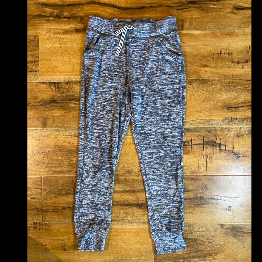 Child L (10/12) Cat & Jack joggers